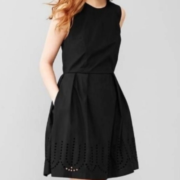 GAP Dresses & Skirts - GAP black laser dress Size 4